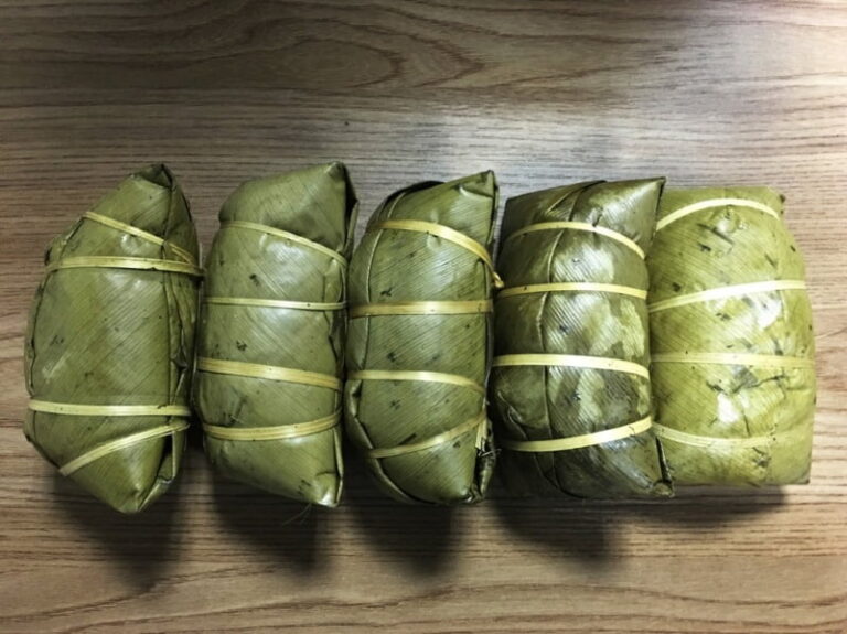 ban-se-hoi-tiec-neu-chua-thu-3-loai-banh-chung-nay1
