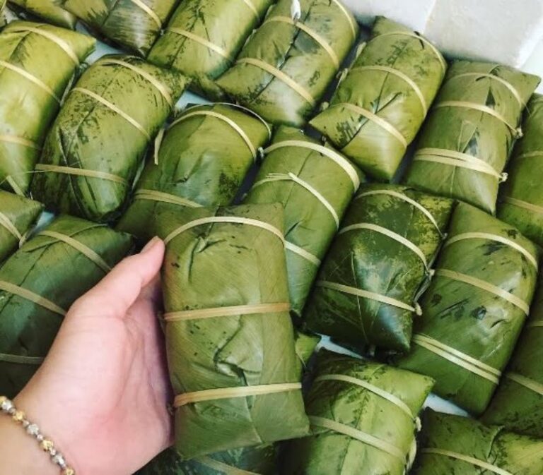 Những chiếc bánh chưng gù Hà Giang mang hình dáng độc đáo.