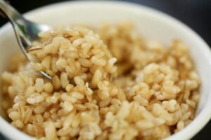 bi-quyet-lam-com-ruou-2-mien-don-gian-cho-ngay-thu3