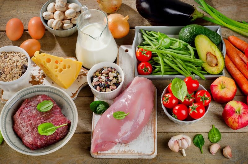 Cân bằng dinh dưỡng lợi sữa cho mẹ