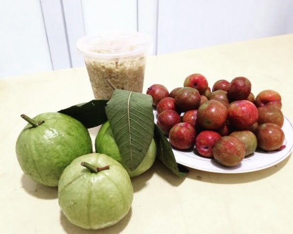 Hoa quả luôn luôn không thể thiếu trong bất cứ mâm cúng nào