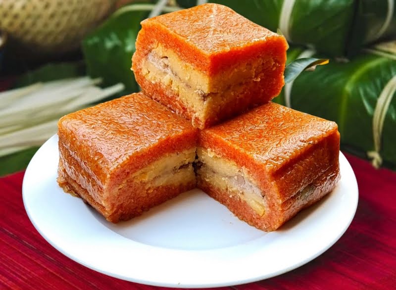 Bánh chưng gấc là một món quà sức khỏe dịp Tết