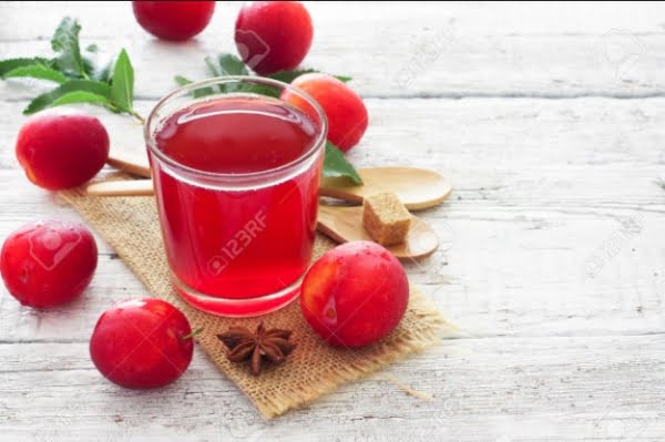 Ly nước mận thơm ngon mát lạnh