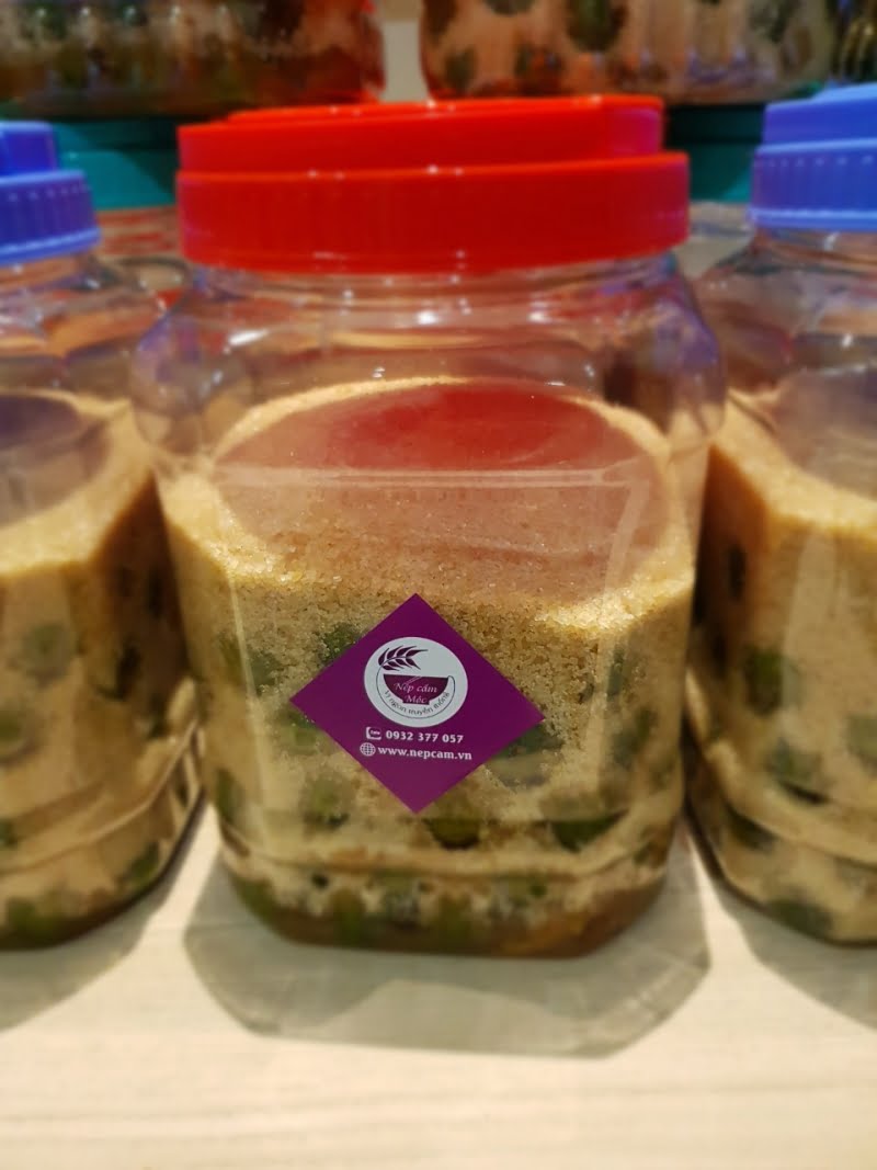 Bình sấu ngâm của Nếp Cẩm Mộc