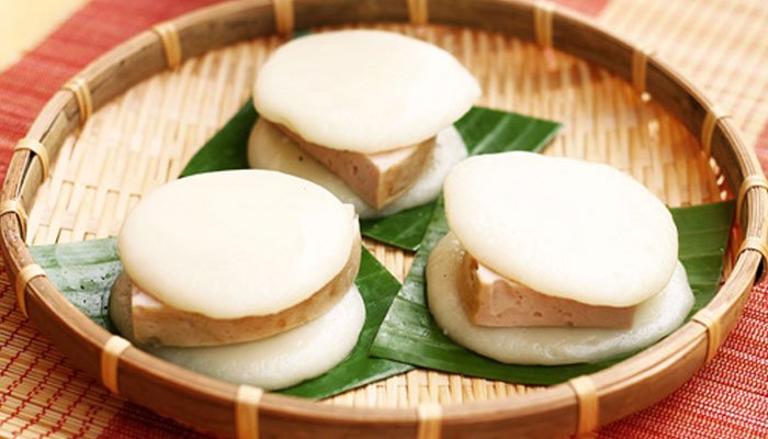 Bánh dày tượng trưng cho trời
