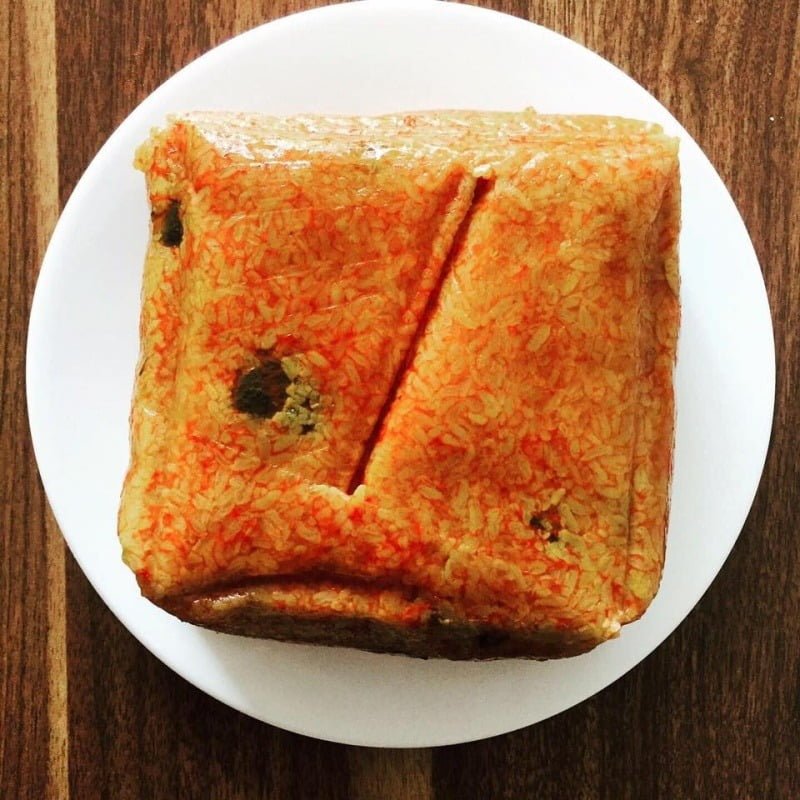 Bánh chưng gấc là một loại bánh có lợi cho sức khỏe con người