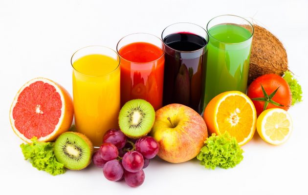 Sinh tố, nước ép hoa quả là các loại nước uống bán chạy nhất